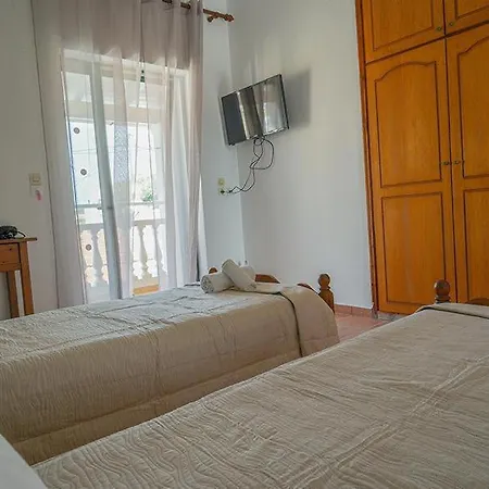 Aris Seaside Issos Beach Apartment Agios Georgios (Corfu)