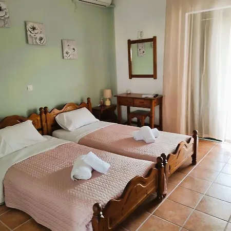 Aris Seaside Issos * Ágios Geórgios